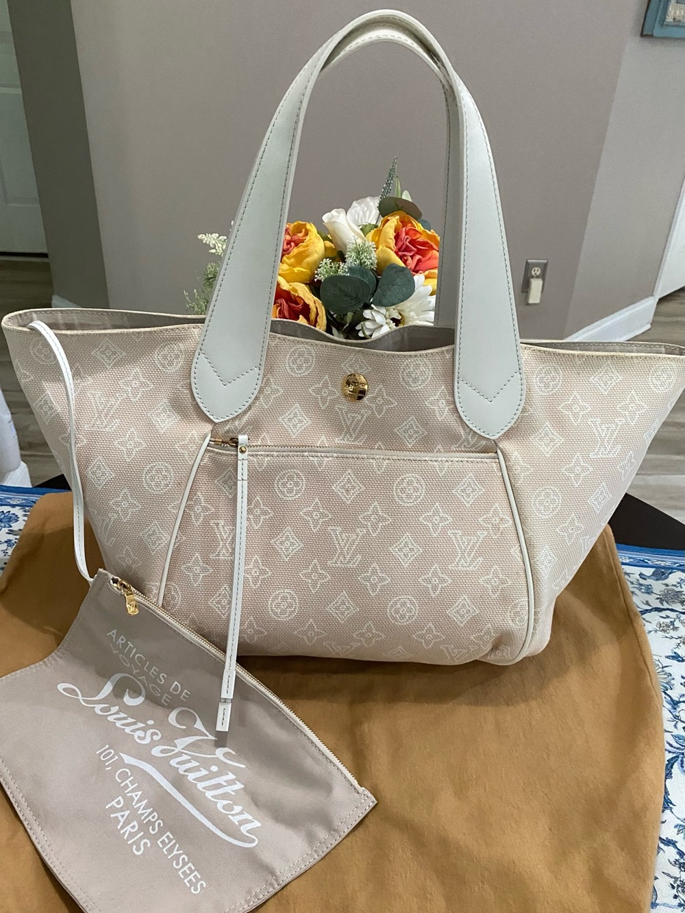 Louis Vuitton Cabas Ipanema PM - Picture 3 of 9